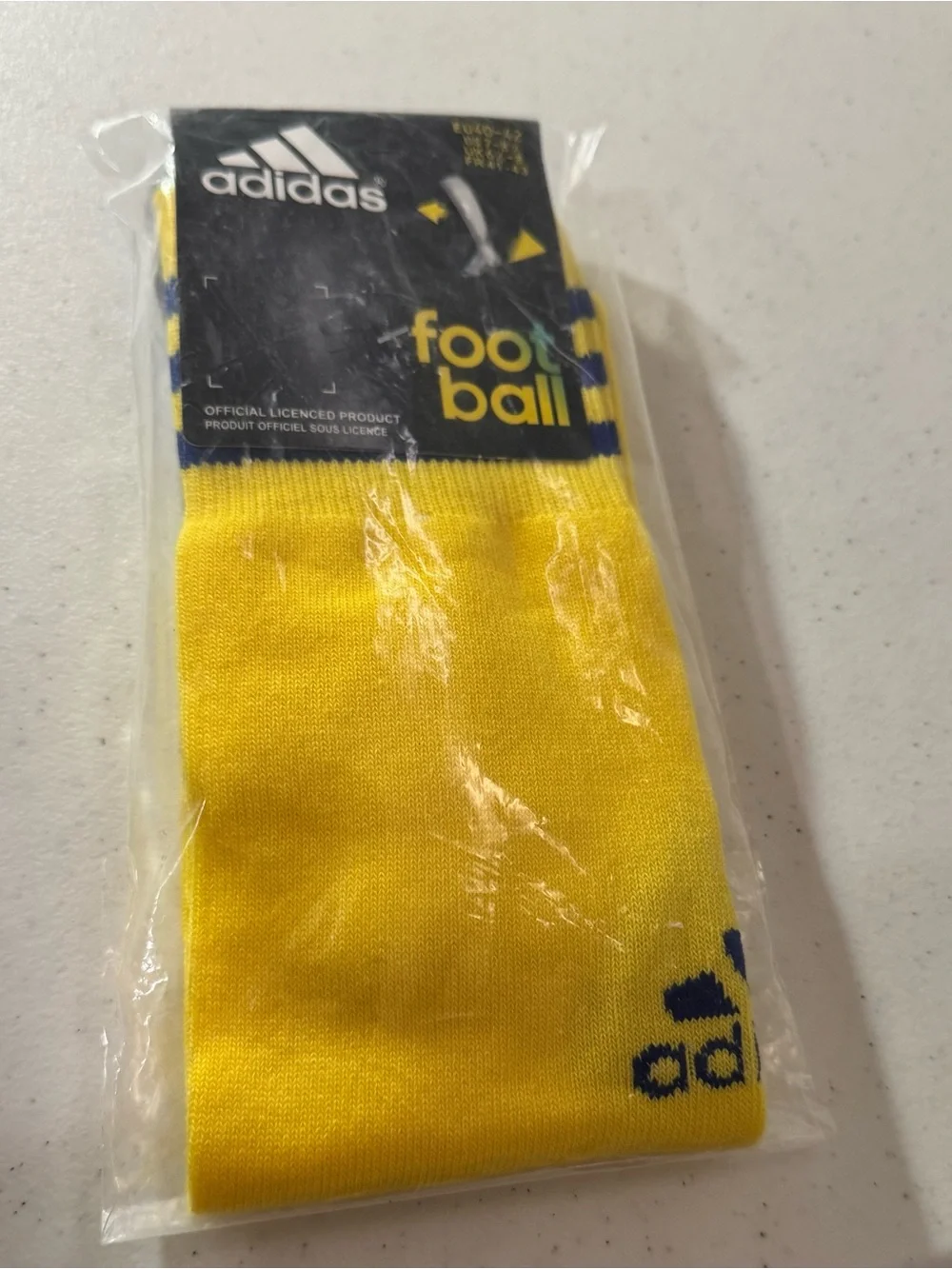 Adidas football Socks Yellow with 3 Blue stripes New EU 40-42 US 7-8 1/2 Size